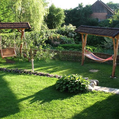 Asmonienes Sveciu Namai "Senoji Mokyklele" Hotel Smalininkai Kültér fotó