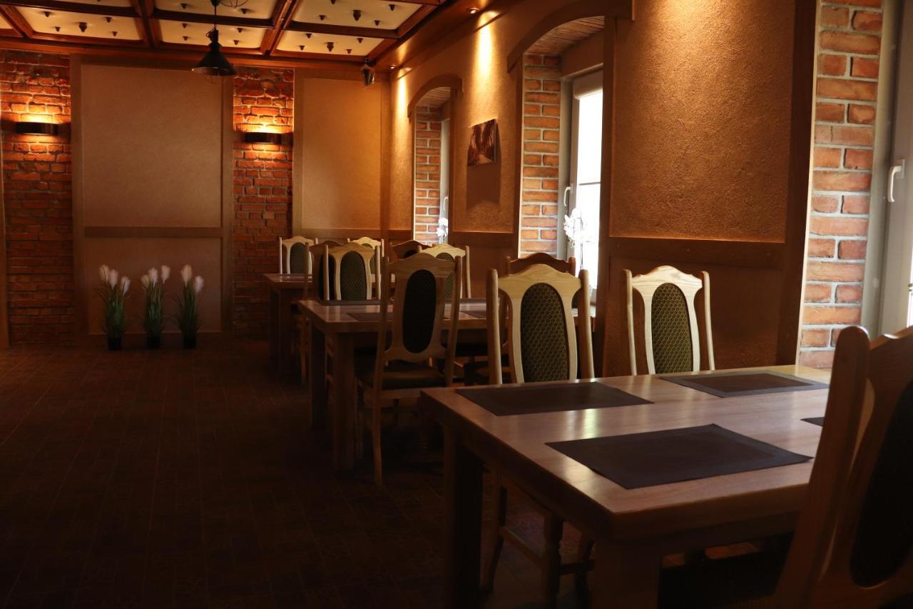 Asmonienes Sveciu Namai "Senoji Mokyklele" Hotel Smalininkai Kültér fotó