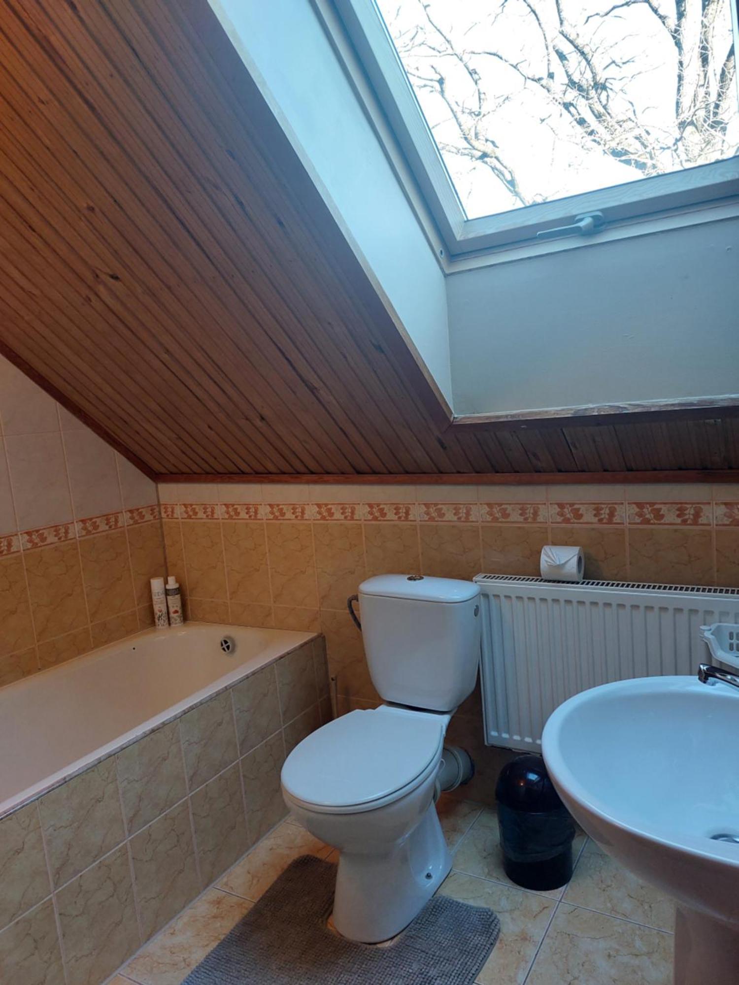 Asmonienes Sveciu Namai "Senoji Mokyklele" Hotel Smalininkai Kültér fotó