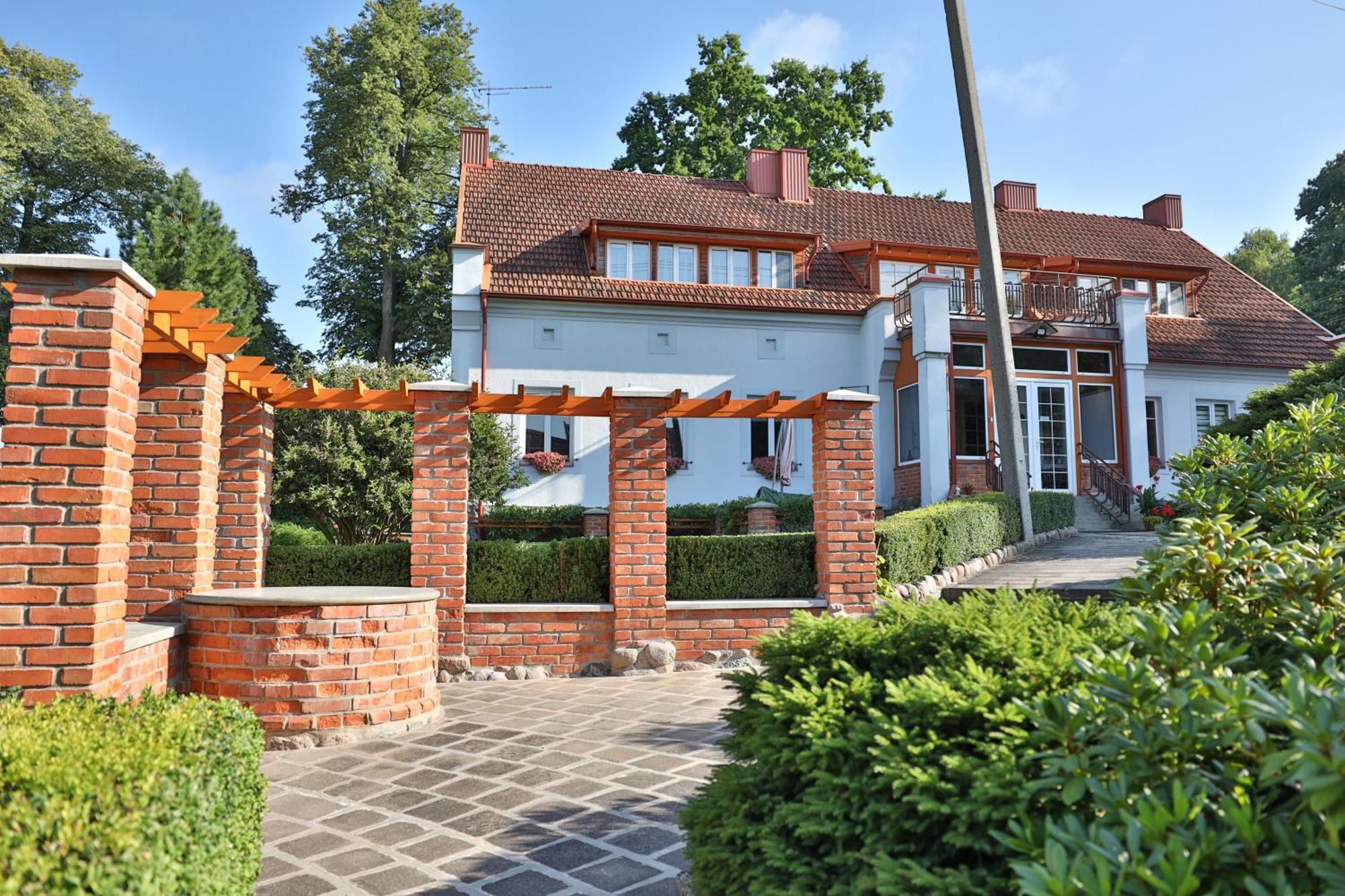 Asmonienes Sveciu Namai "Senoji Mokyklele" Hotel Smalininkai Kültér fotó
