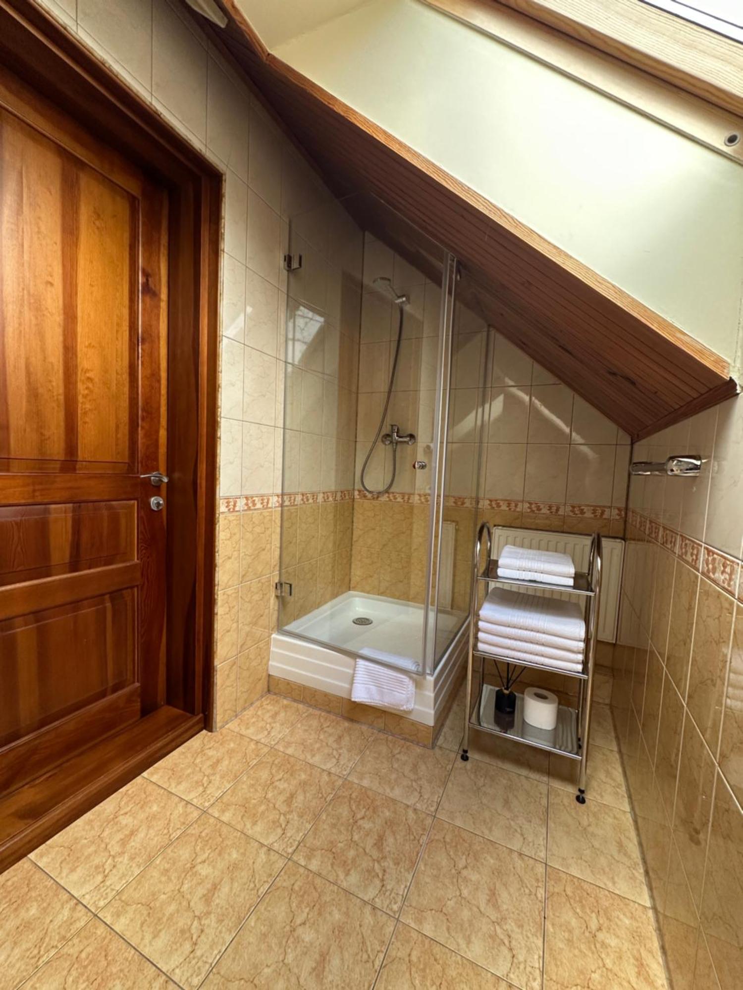 Asmonienes Sveciu Namai "Senoji Mokyklele" Hotel Smalininkai Kültér fotó