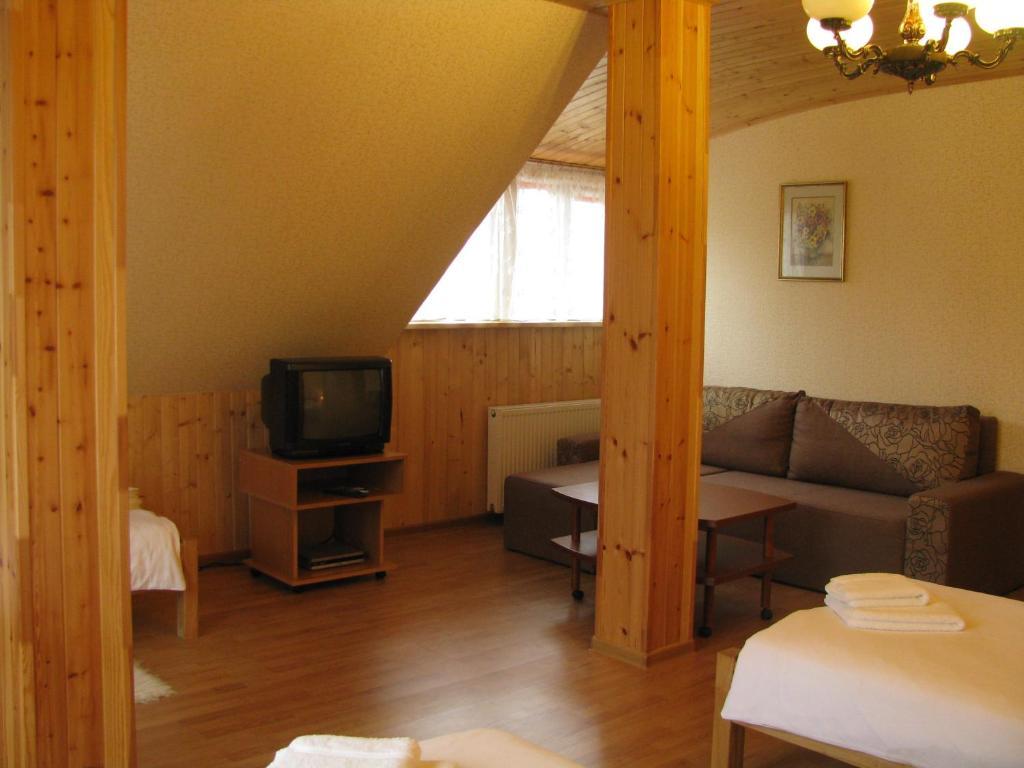 Asmonienes Sveciu Namai "Senoji Mokyklele" Hotel Smalininkai Szoba fotó