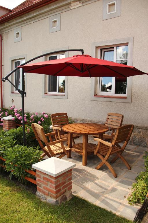 Asmonienes Sveciu Namai "Senoji Mokyklele" Hotel Smalininkai Kültér fotó