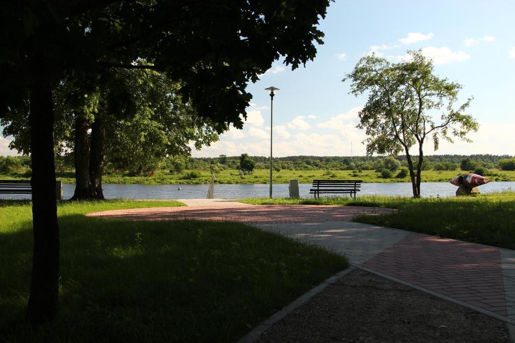 Asmonienes Sveciu Namai "Senoji Mokyklele" Hotel Smalininkai Kültér fotó